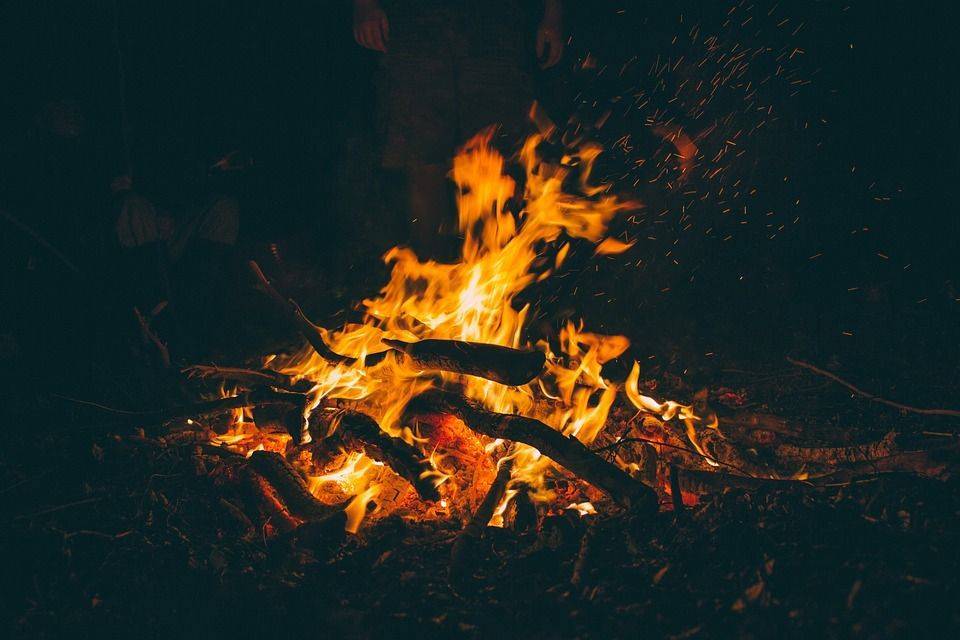 bonfire-1835829_960_720